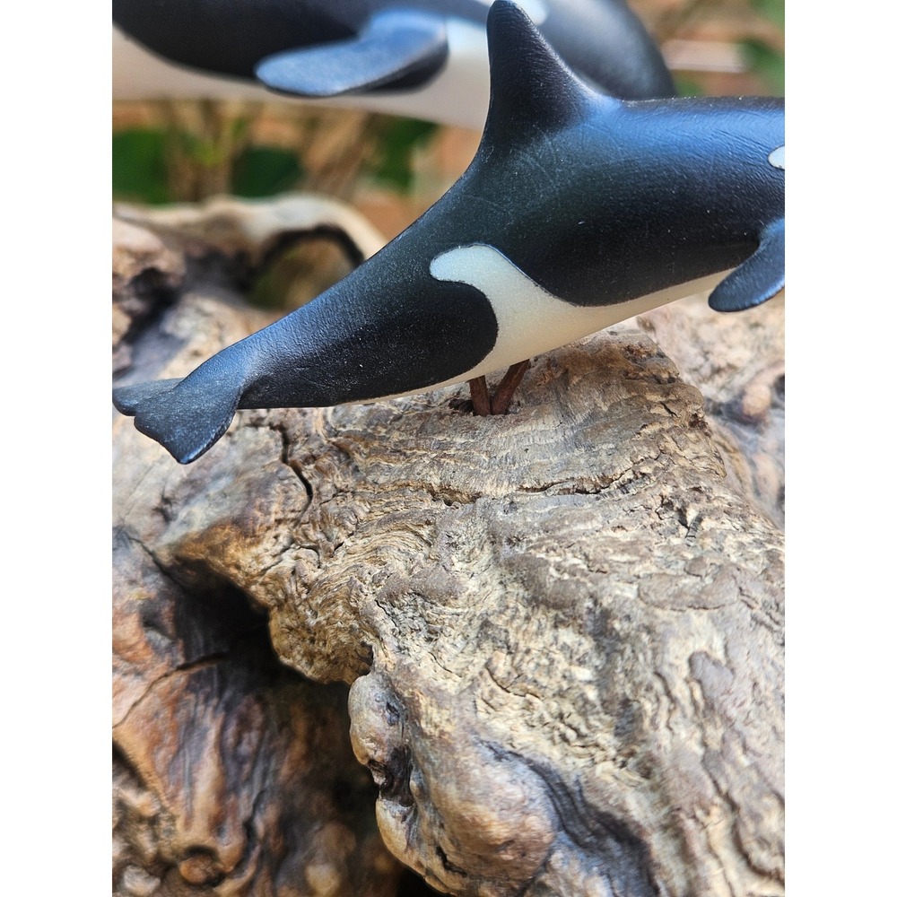 Vintage John Perry Orca Whale Mother & Calf Sculpture On Burl Wood - Picture 12 of 13